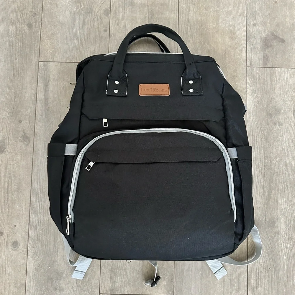 New Lexi Roman Women’s Diaper Backpack Bag / Backpack / Bassinet all in one